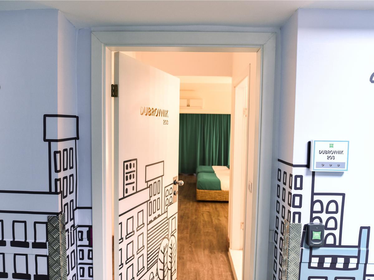 ibis Styles Skopje Hotell Eksteriør bilde