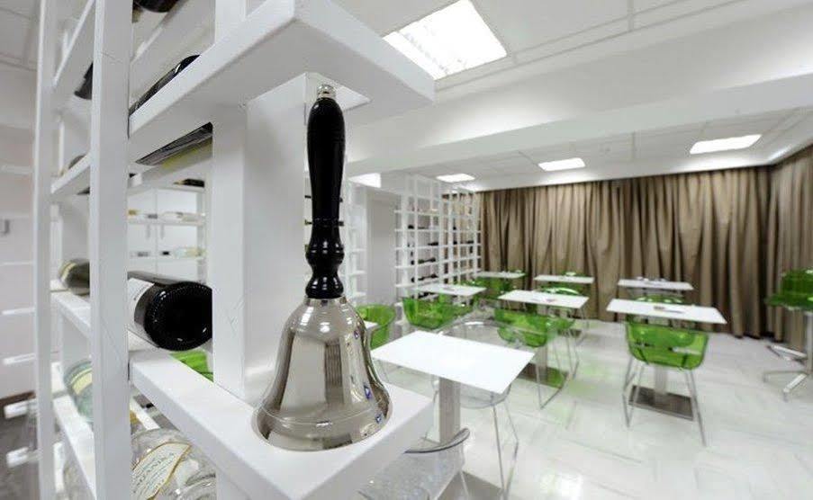 ibis Styles Skopje Hotell Eksteriør bilde